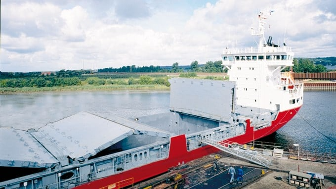 Folding hatch covers